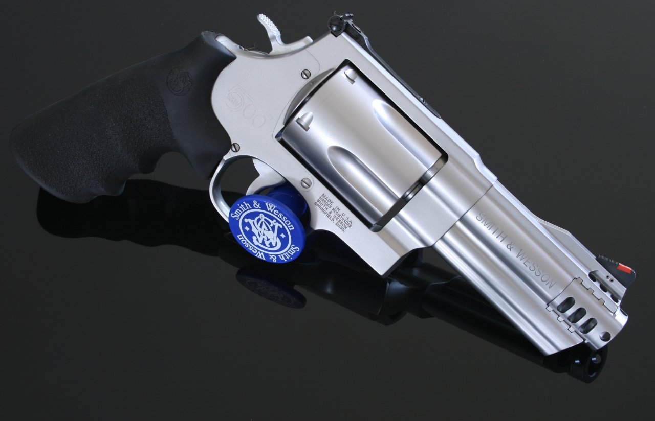 The Smith & Wesson 500: The World's Most Powerful (And Lethal) Handgun ...