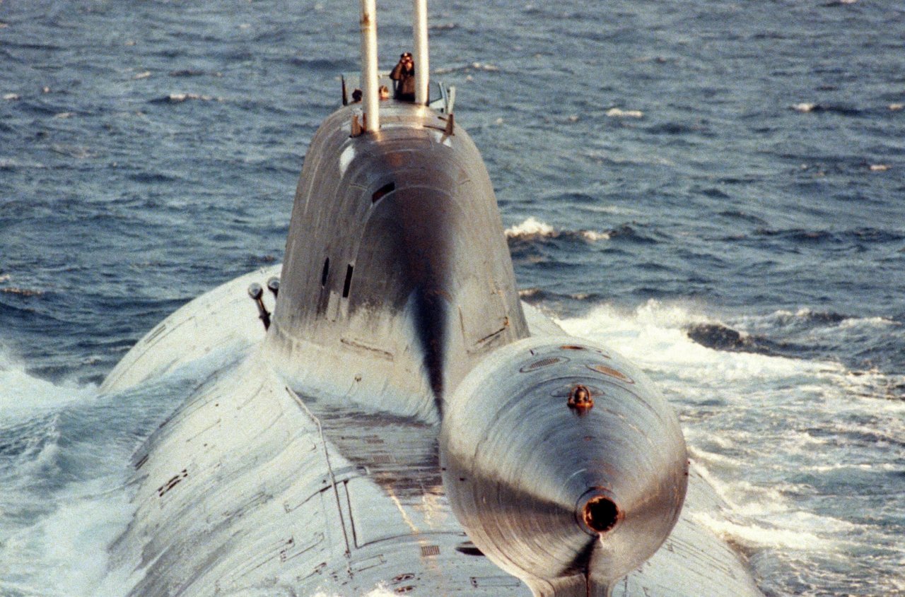 Meet Russia S Alfa Class Submarine She Can Dive Deeper And Move Faster Than Any Other Sub The