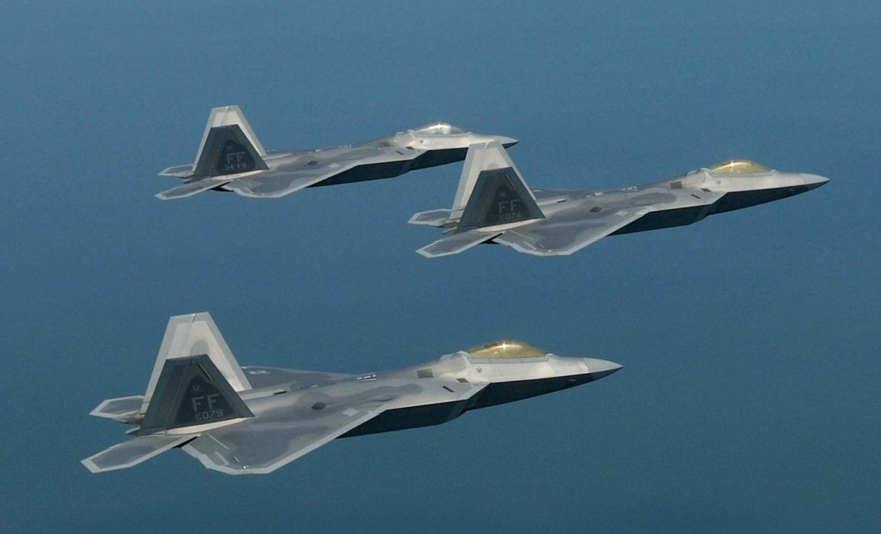 Iran Could Never Counter This: America Gives Israel F-22s And B-52 ...