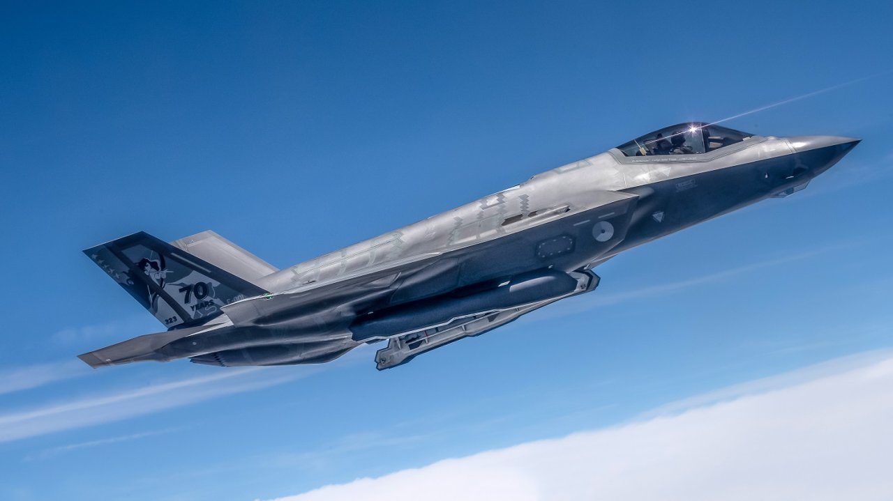 Lockheed Martin F-35 Lightning II (caza polivalente monoplaza de quinta generación USA ) - Página 26 F-001_F35