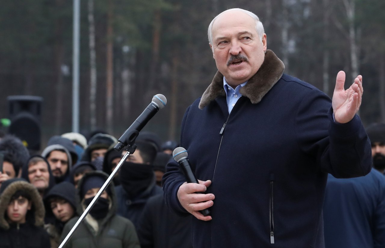 Belarus Border Crisis: ‘Go Through,’ Lukashenko Tells Migrants | The ...