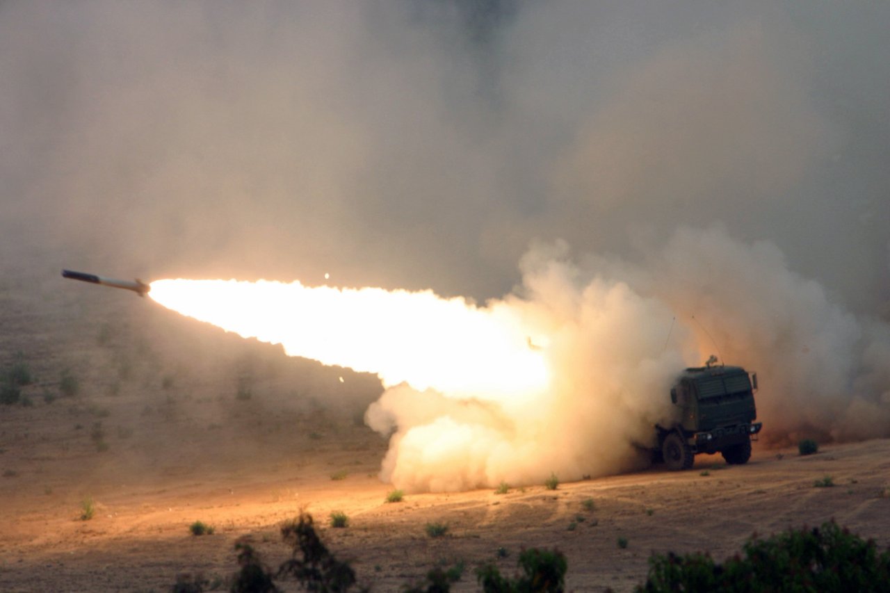 Video Alert The Us Army Tests New Deadly Artillery Rockets The