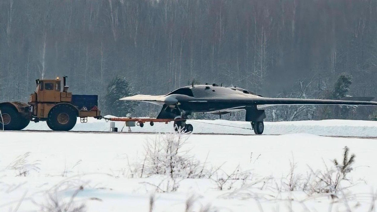 Russia Is Stepping Up Its Stealth Drone Game With A B-2 Bomber ...