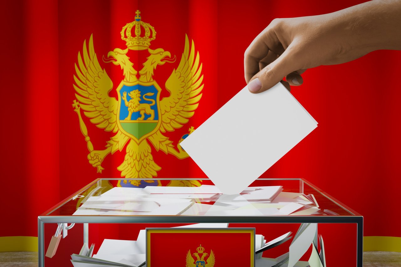 Montenegro S Chance For Change The National Interest   MontenegroVoting Shutterstock 