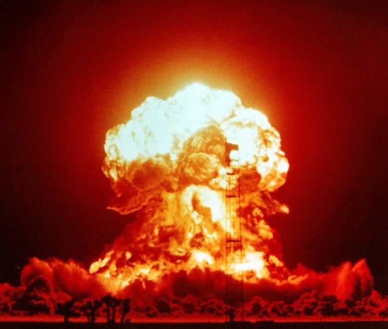 america-tests-the-most-dangerous-nuclear-bomb-ever-produced