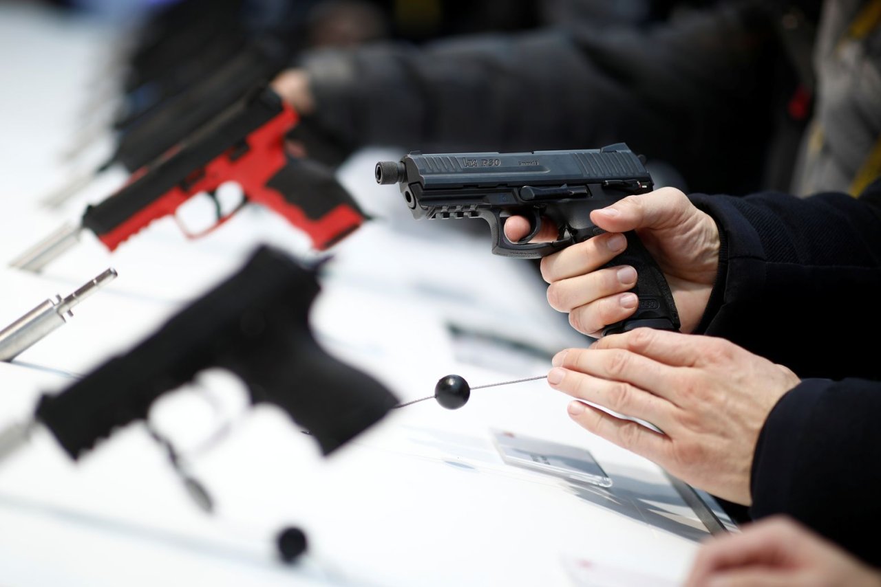 Glock Vs Sig Sauer Vs Meet The 5 Best Handgun Manufacturers On Earth The National Interest