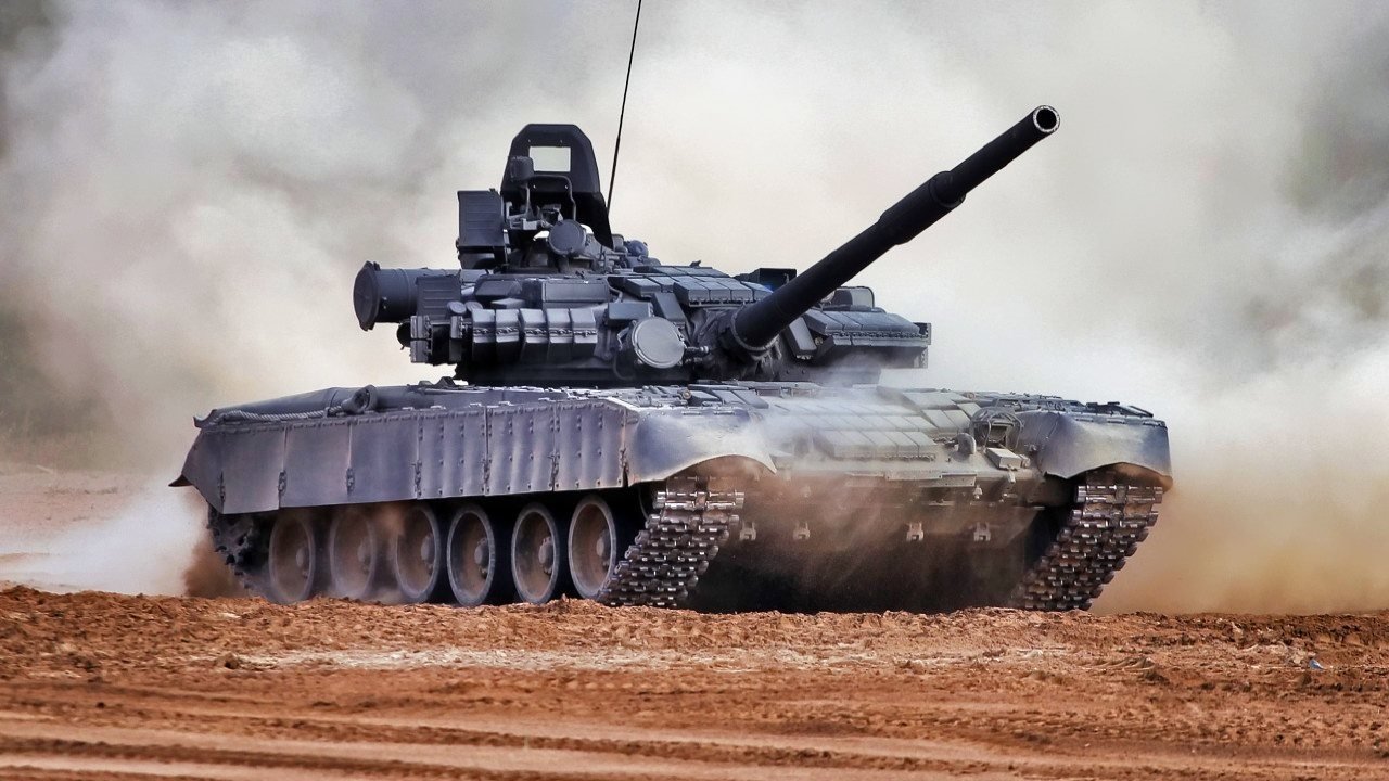 Russia May Restart Production of the Old T-80 Tank: That Would Be a ...