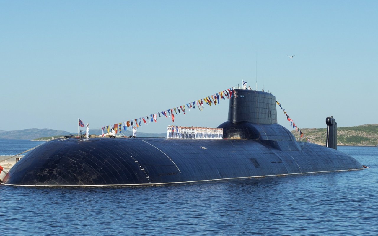 Russia Wants To Arm Its Massive Typhoon-class Submarines With 200 ...