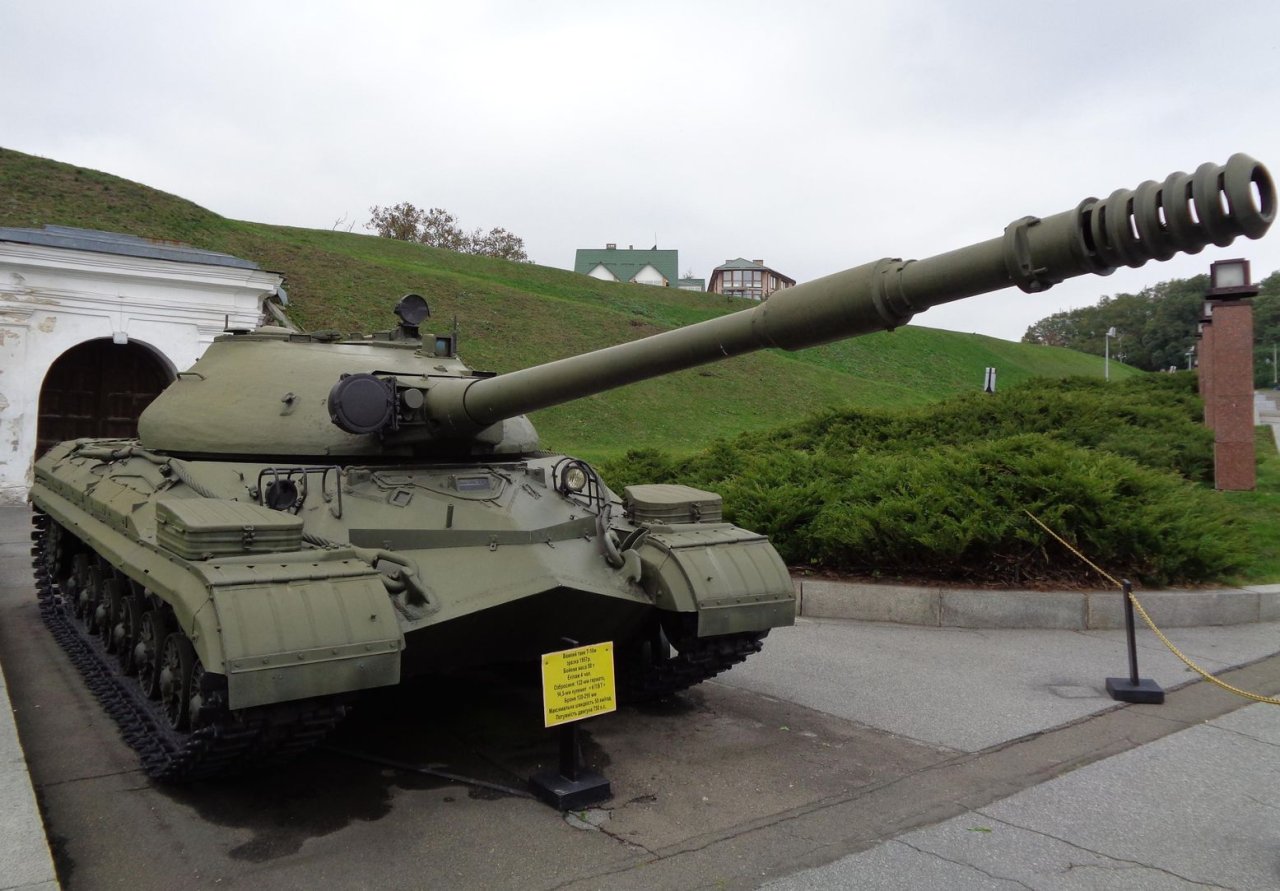 The Inside 40-Year Story of Stalin's Massive T-10M Tank | The National ...