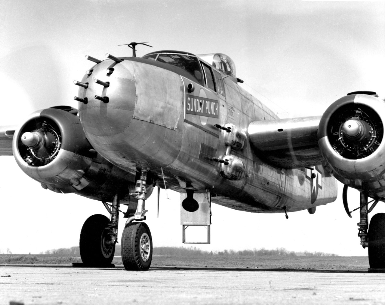 The Warship-Busting B-25G Bomber Had A Killer Cannon From A Sherman ...