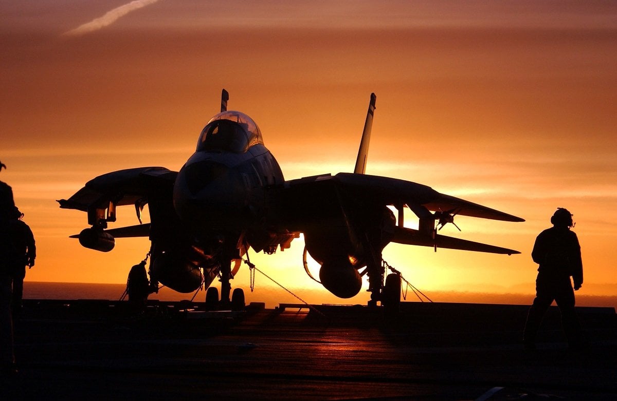 Why The F 14 Tomcat Needs To Stay In Your Top Gun Fantasy The National Interest