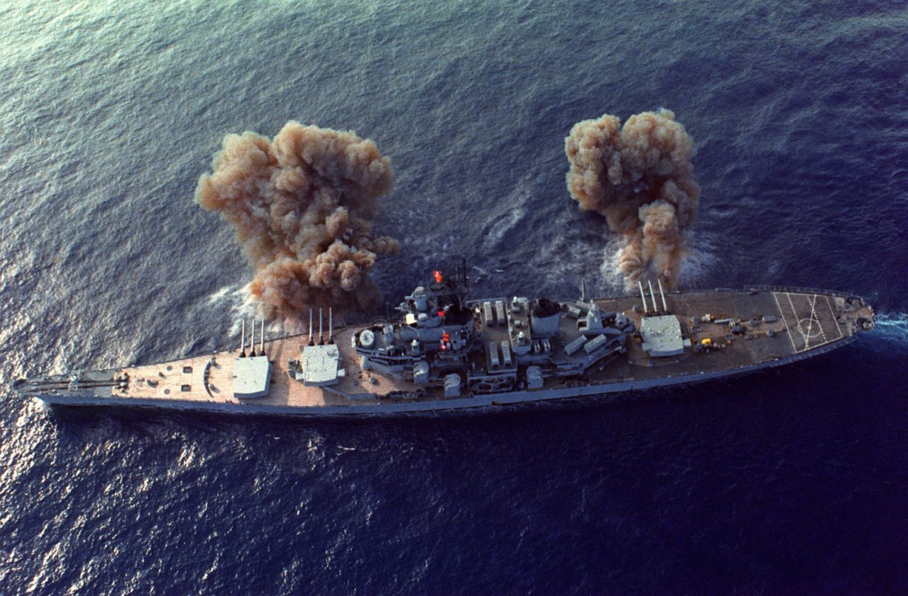 aircraft-carriers-and-battleships-are-legends-can-you-combine-them