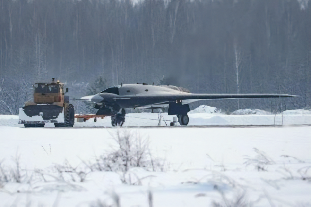 This Russian Drone Looks Like A Stealth B-2 Bomber (A Test Flight Is ...