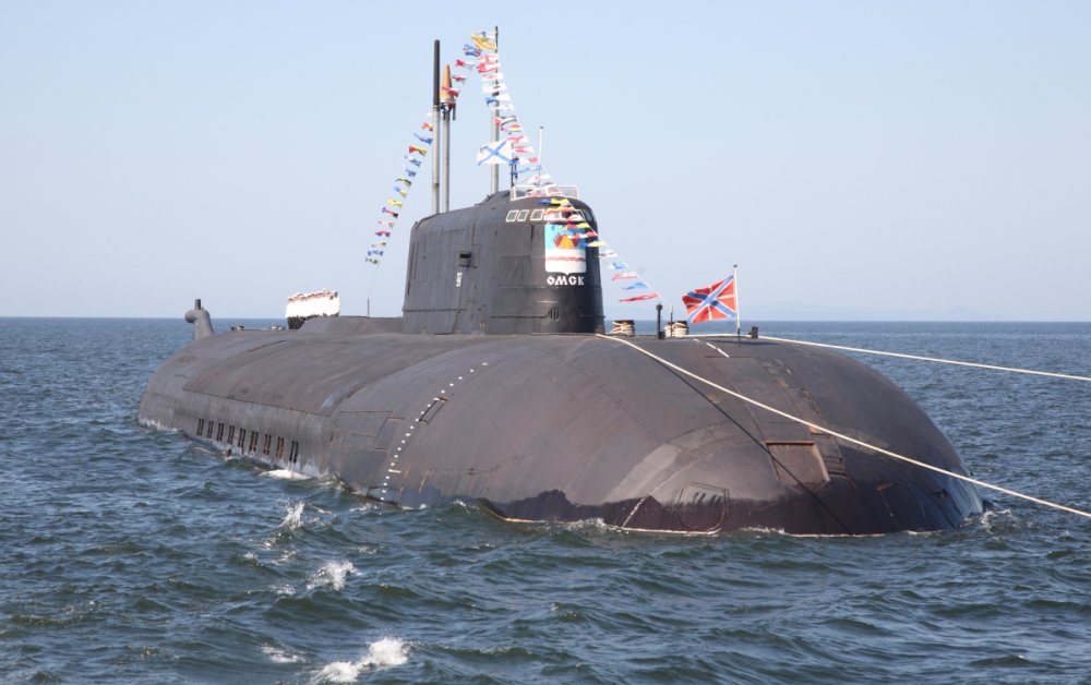 How A Russian Submarine Designed To Kill American Aircraft