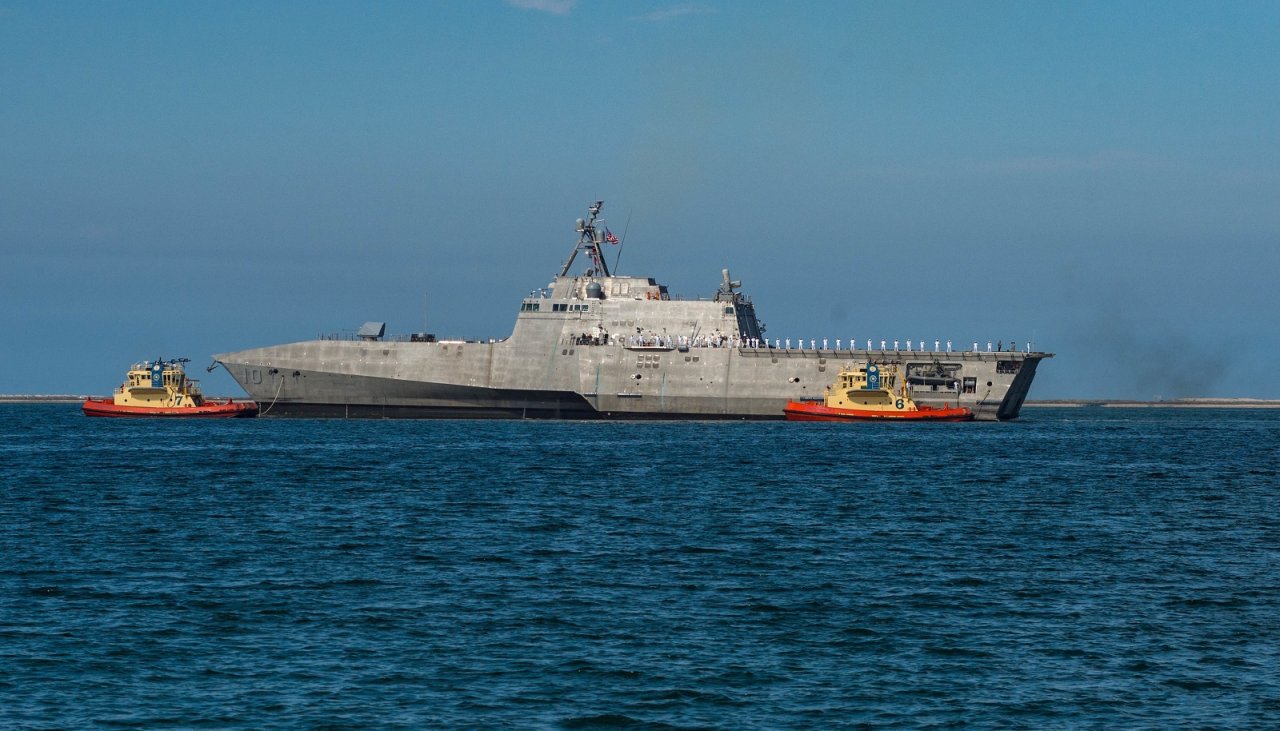 The U.S. Navy's Littoral Combat Ship Just Fired a Naval Strike Missile ...