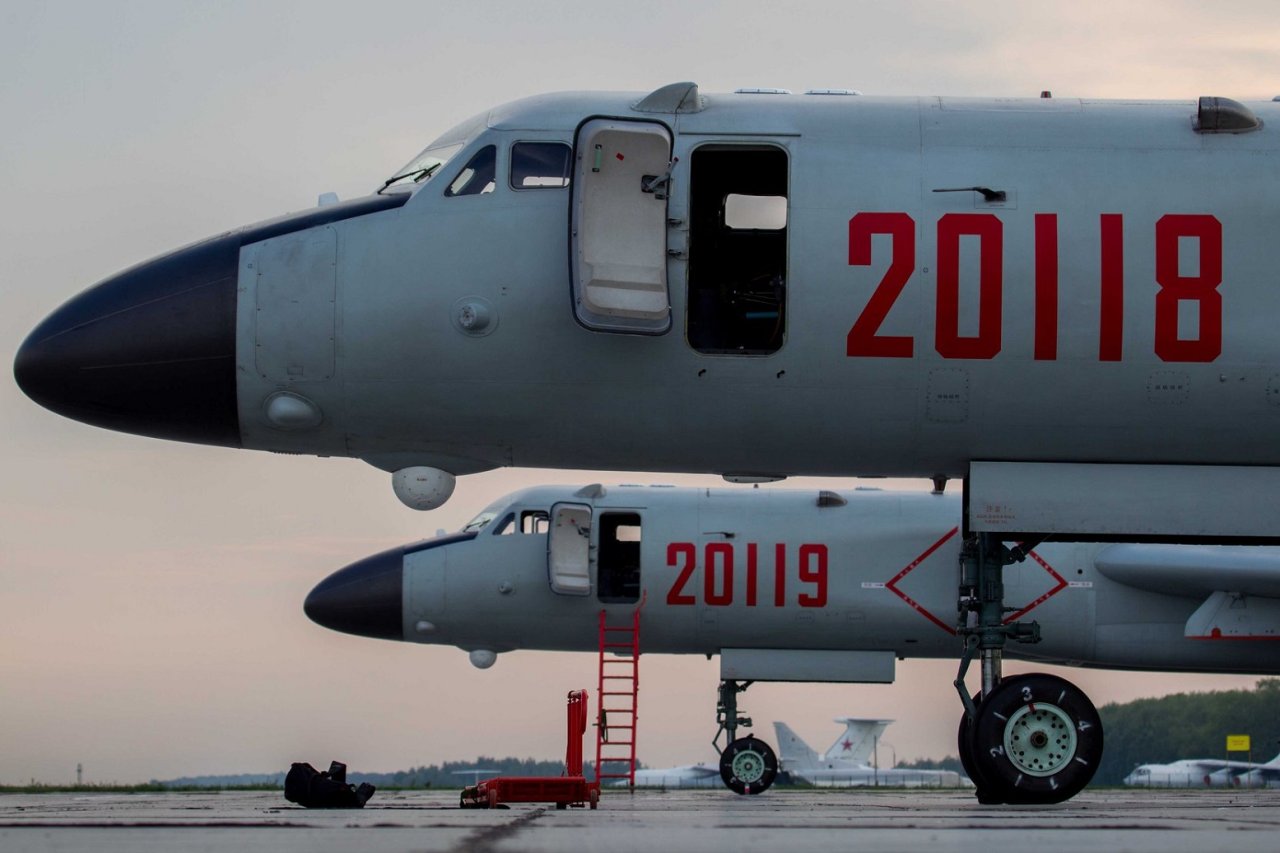 H-6K Bomber: China's Old Bomber That Can Carry Lots Of Missiles | The ...