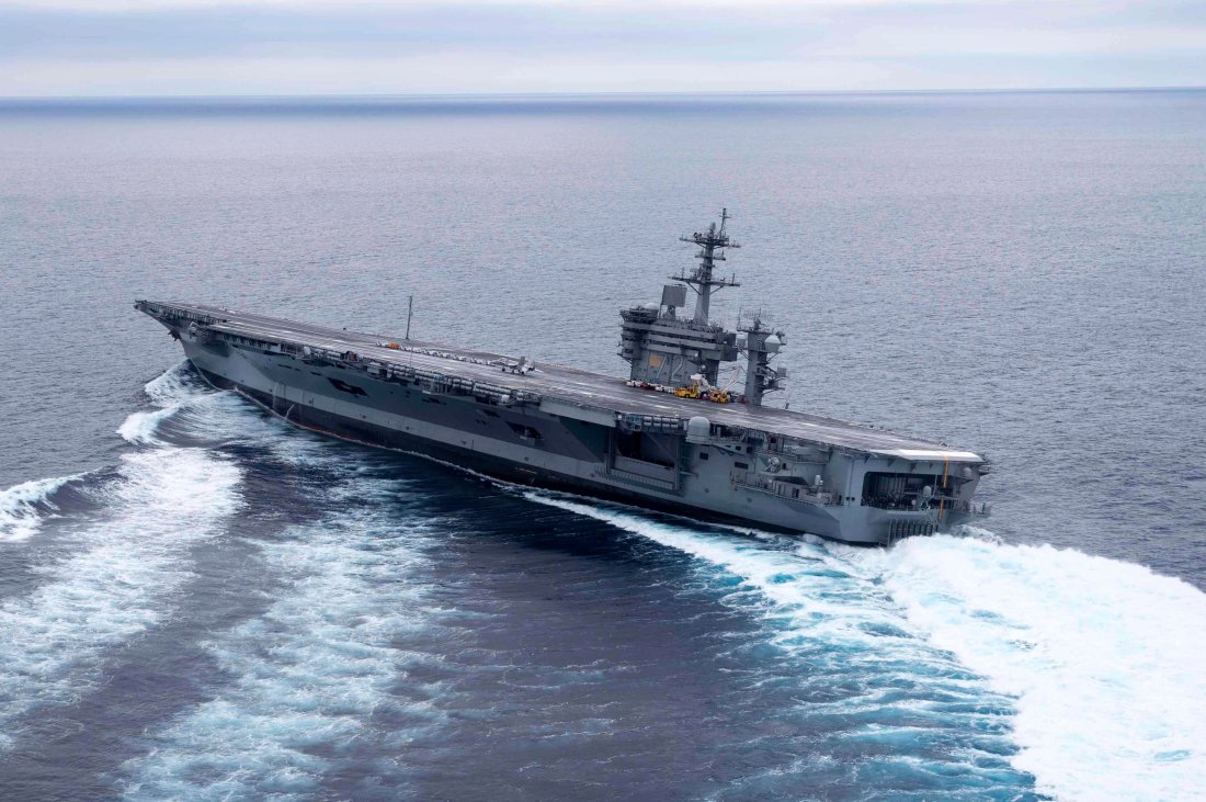 Crazy Carrier: Watch The USS Abraham Lincoln Turn On A Dime On The Open ...