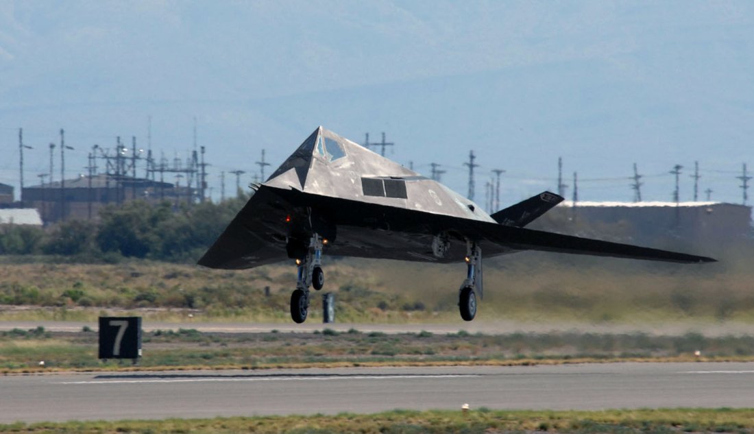 The Navy's Secret Fantasy? How the F-117 Stealth Fighter ...