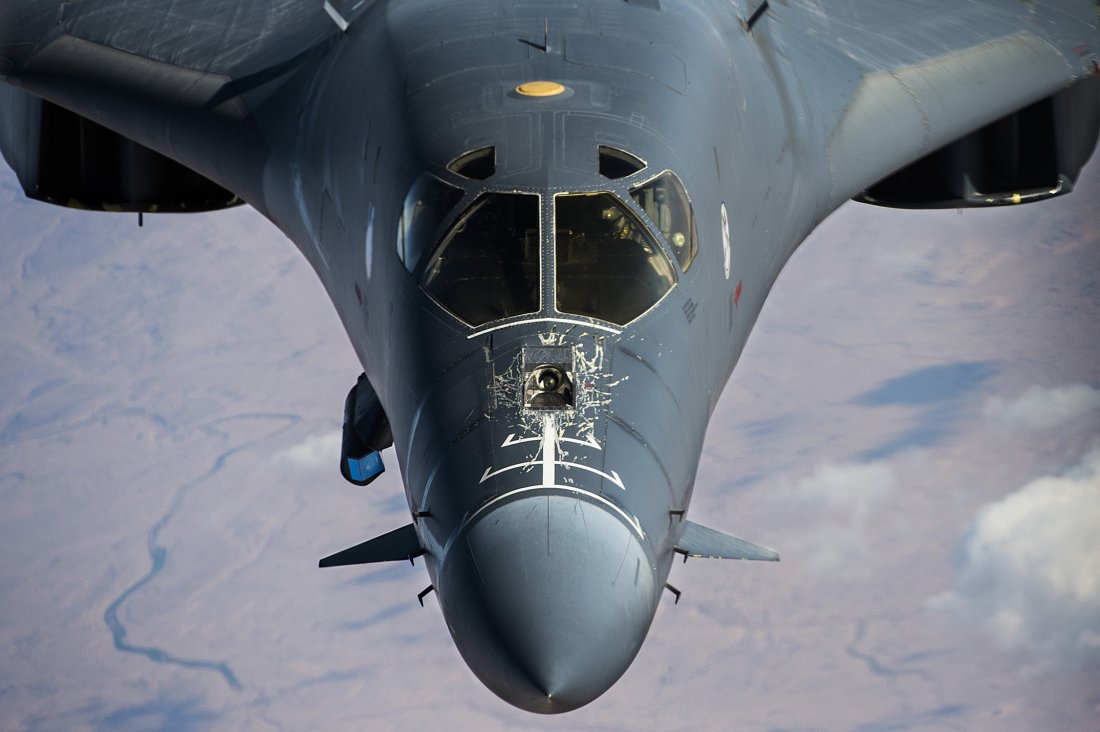 How The B-1B Bomber Could Be Transformed Into A Navy Killer | The ...