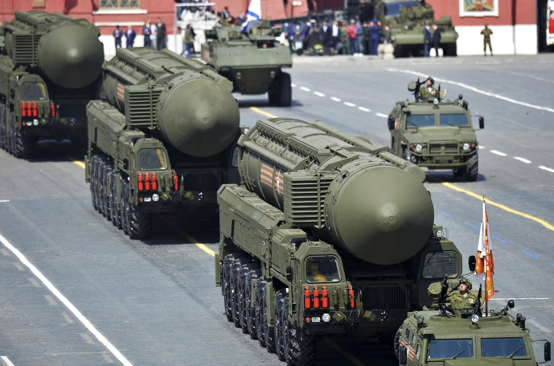 Mobilná jadrová elektráreň z Ruska - Pozri si aj ďalšie z ruských špeciálnych vozidiel. Na obrázku Topol-M - balistická raketa pre 21. storočie