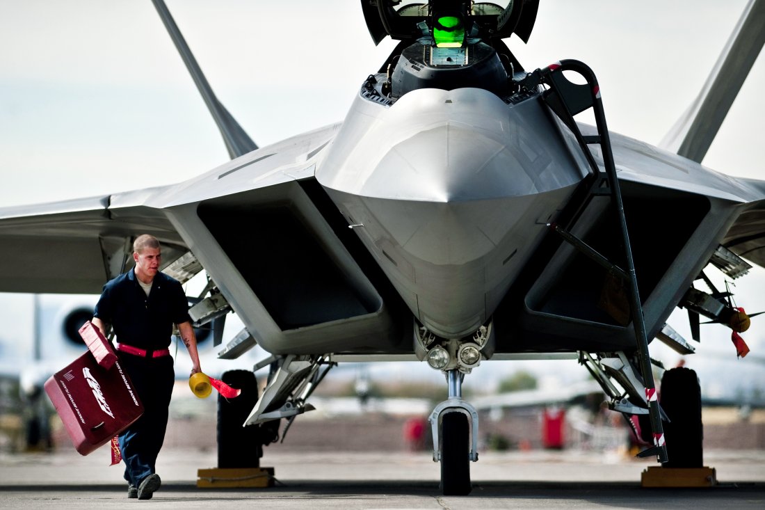 America's F22 Raptor Is the Best Fighter In the World (But France