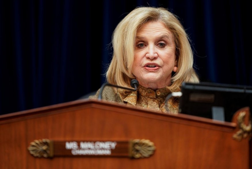 Chairwoman of the House Government Oversight and Reform Committee Carolyn Maloney (D-NY) leads a hearing about coronavirus preparedness and response on Capitol Hill in Washington, U.S., March 12, 2020. REUTERS/Joshua Roberts
