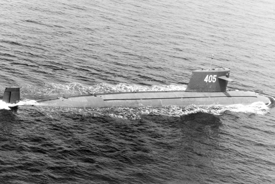 By Service Depicted: Other Service (Assets/Still/1994/Navy/DN-SN-94-00790) - ID: DNSN9400790, Public Domain, https://commons.wikimedia.org/w/index.php?curid=1746874