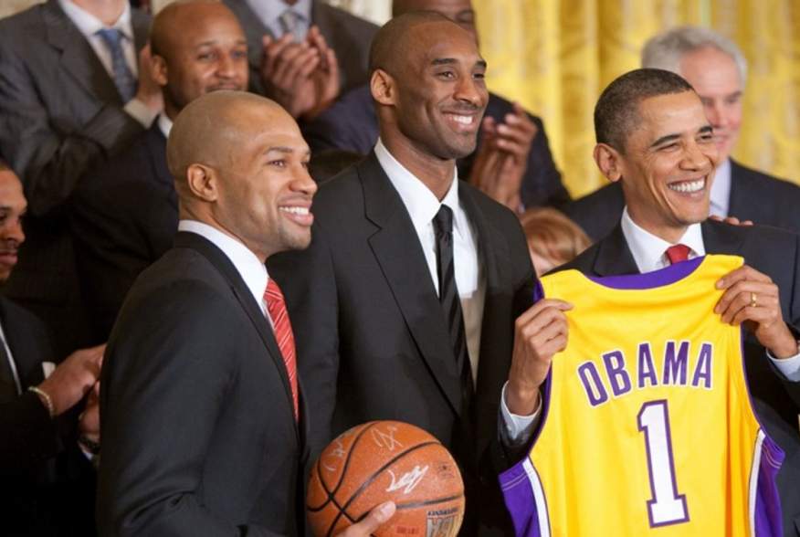 https://en.wikipedia.org/wiki/Kobe_Bryant#/media/File:Lakers_White_House_2010.jpg