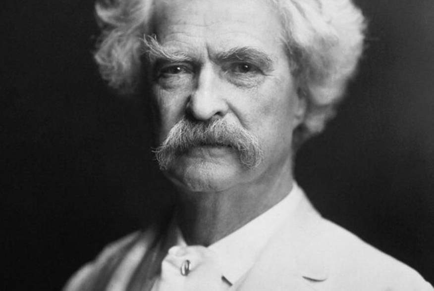 https://en.wikipedia.org/wiki/Mark_Twain#/media/File:Mark_Twain_by_AF_Bradley.jpg