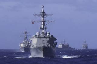(U.S. navy photo by Mass Communication Specialist 1st Class Alexandra Seeley/Released)