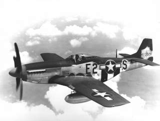 https://en.wikipedia.org/wiki/North_American_P-51_Mustang#/media/File:375th_Fighter_Squadron_North_American_P-51D-5-NA_Mustang_44-13926.jpg