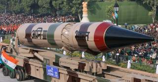 India's Agni III missile is seen during the full dress rehearsal for the Republic Day parade in New Delhi January 23, 2009. India will celebrate its Republic Day on Monday.