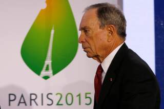 FILE PHOTO: Former New York City Mayor Michael Bloomberg attends a meeting during the World Climate Change Conference 2015 (COP21) at Le Bourget, near Paris, France, December 4, 2015. REUTERS/Stephane Mahe/File Photo