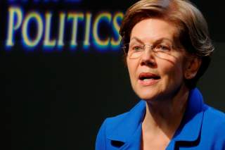 Democratic 2020 U.S. presidential candidate and U.S. Senator Elizabeth Warren (D-MA) delivers a campaign economic speech at Saint Anselm College’s Institue of Politics in Manchester, New Hampshire, U.S., December 12, 2019. REUTERS/Brian Snyder