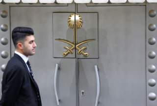 A security staff member stands at the entrance of Saudi Arabia's consulate in Istanbul, Turkey October 31, 2018. REUTERS/Osman Orsal