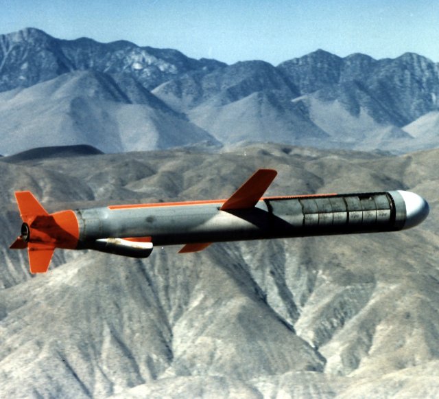 The Tomahawk Missile Can Now Be Launched From The Ground, Too | The ...