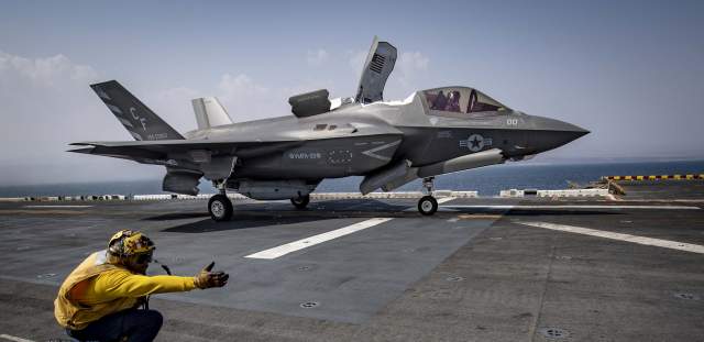 Here's 1 Way to Replace Navy Aircraft Carriers | The National Interest