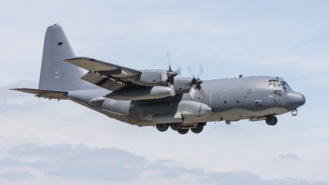 How the AC-130 Went from a Cargo Plane to Gunship | The National Interest