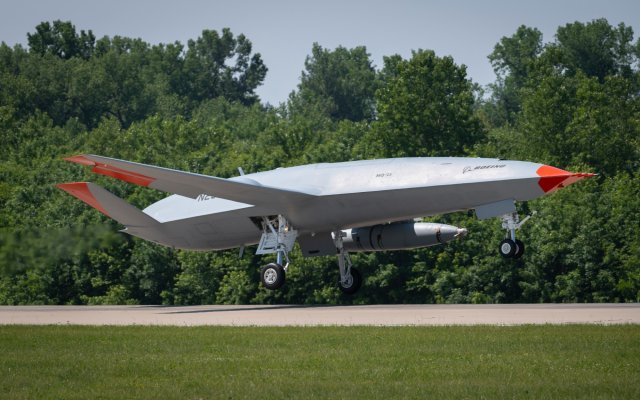 The Navy's Stingray Unmanned Tanker Will Take Flight by 2026 | The ...