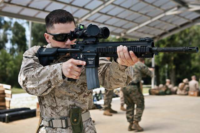 A Deadly Combination: The Marines New Heckler & Koch M27 Rifle Can Do 