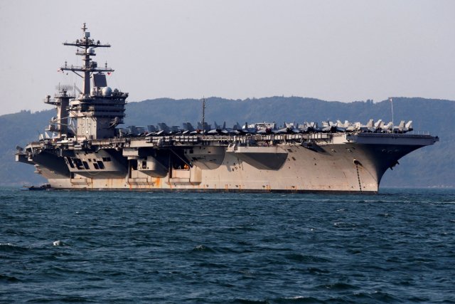 Every Navy Wants the U.S. Electromagnetic Aircraft Carrier Launch ...