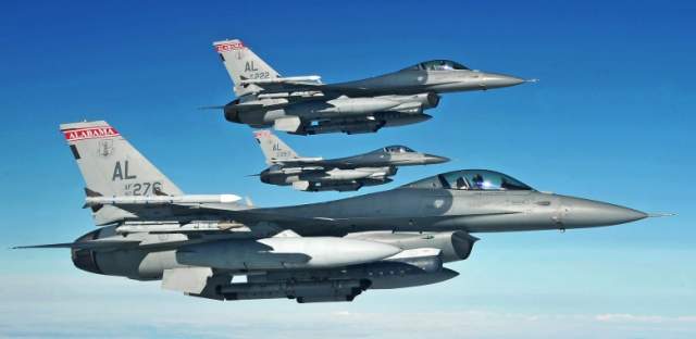 America's Legendary F-16 Fighter vs. China's J-20, Russia's Su-35 and ...