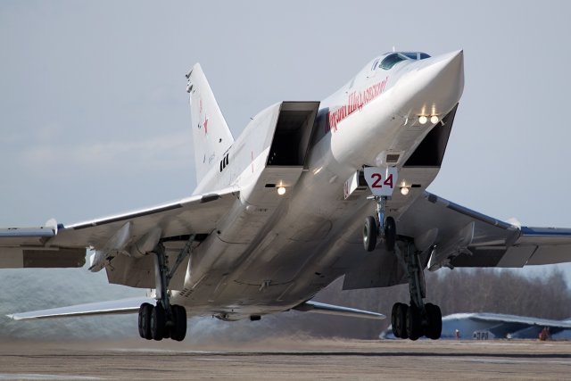 Russia’s Tu-22M3 Bomber Took 'Extended' Flight Over the Black Sea | The ...