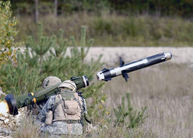 America's Javelin Missiles Are Going to Ukraine (but Can They Stop ...