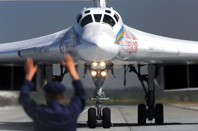 Russia's Tu-160: The Biggest, Fastest And Heaviest Bomber Ever To Fly ...