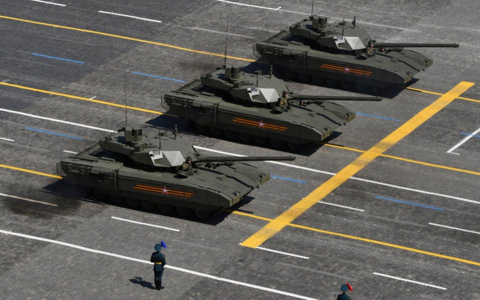 Russia's T-14 Armata Tanks Are Now a Step Closer To Battlefield-Ready ...