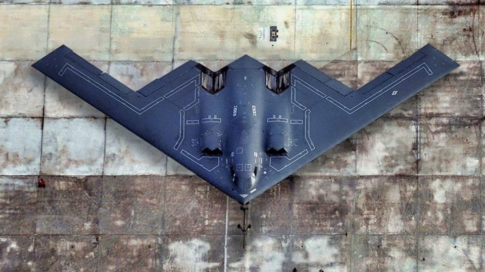 The Air Force Is Training B-2 Stealth Bombers Right in China's Backyard ...