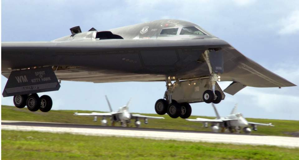 Preparing For Nuclear War: Air Force’s B-2 Stealth Bomber Has Test ...