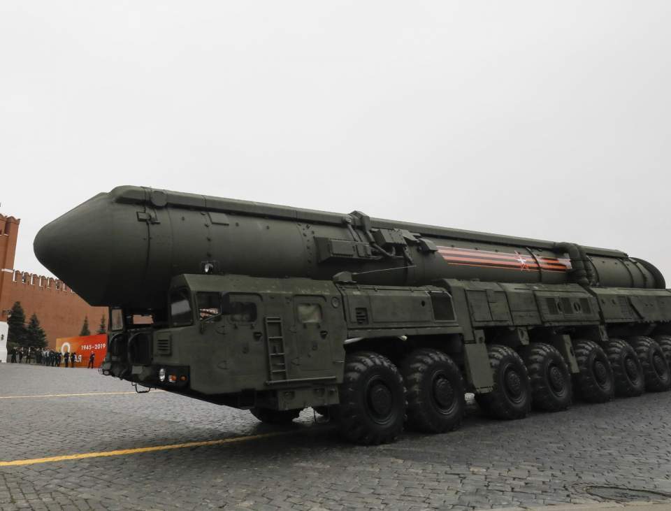 Russia Claims Its RS-28 Sarmat ICBM Has "Practically Unlimited Range ...