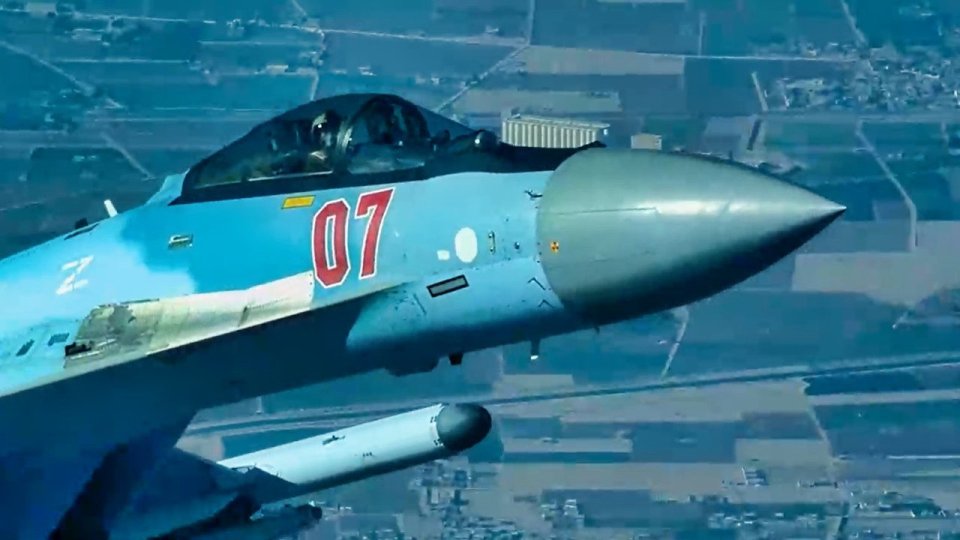 Su-35 Flanker-E: This Russian Fighter Jet Is a Real Powerhouse | The ...